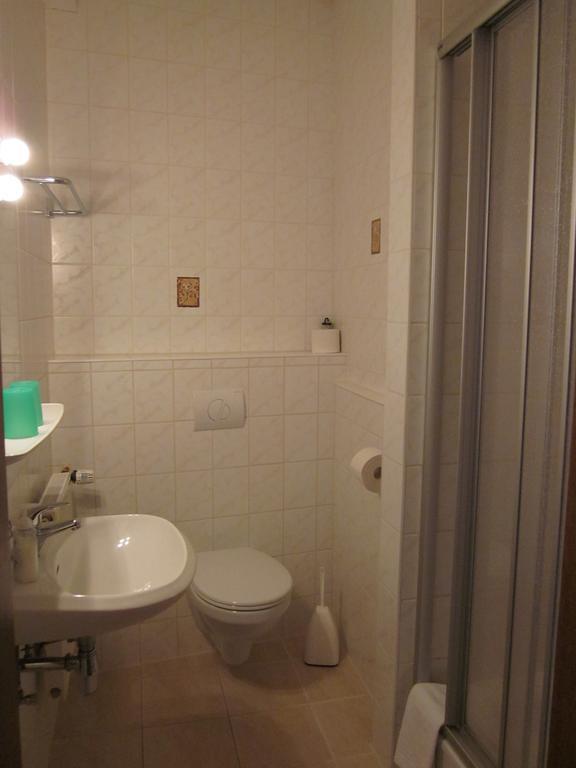 Hotel Garni Weisses Ross Stolberg i. Harz Værelse billede