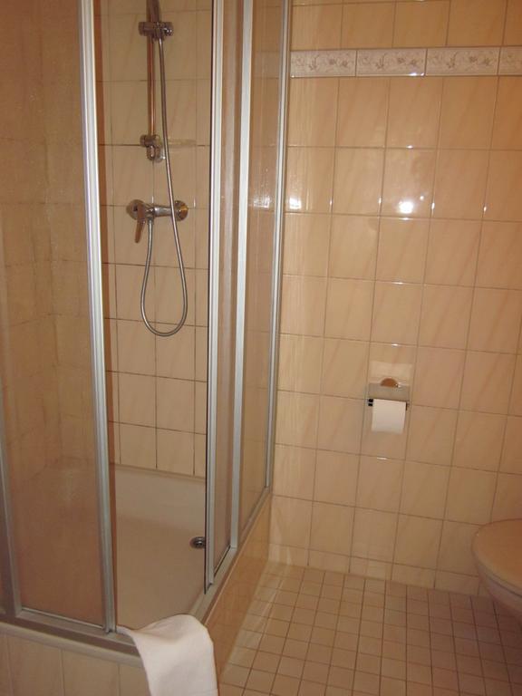 Hotel Garni Weisses Ross Stolberg i. Harz Værelse billede