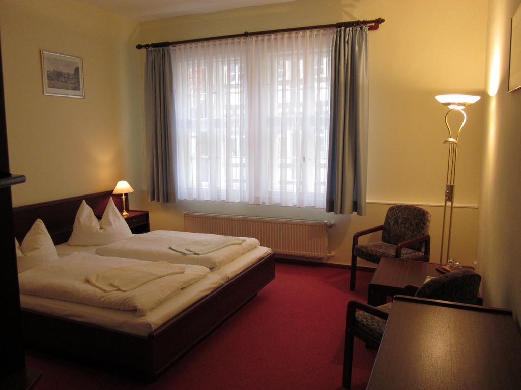 Hotel Garni Weisses Ross Stolberg i. Harz Værelse billede
